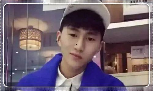 石小龙长大后的照片,从青涩少年到成熟魅力男